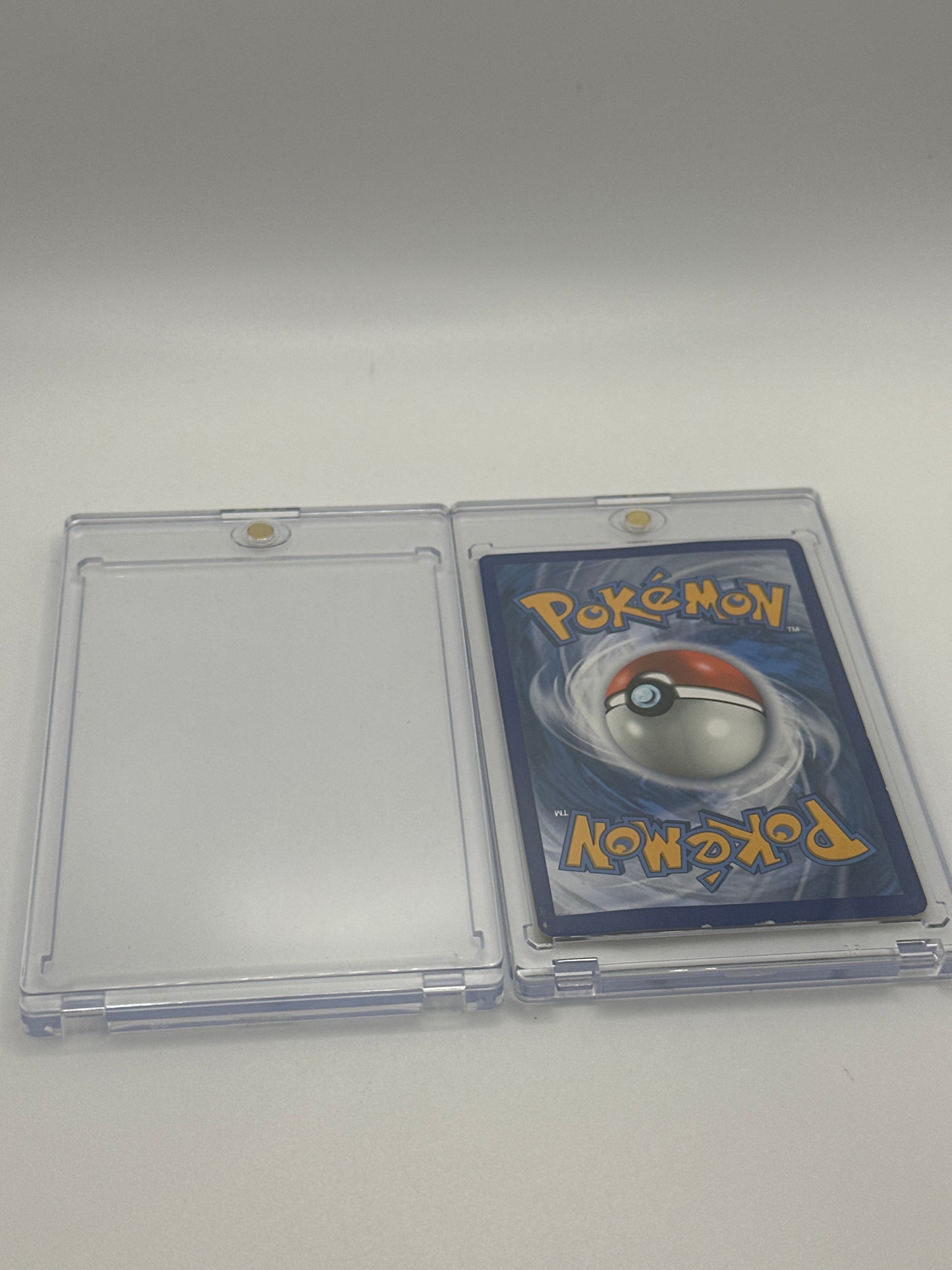 UV Clear Card Holder with Magnetic Closure for Trading Cards