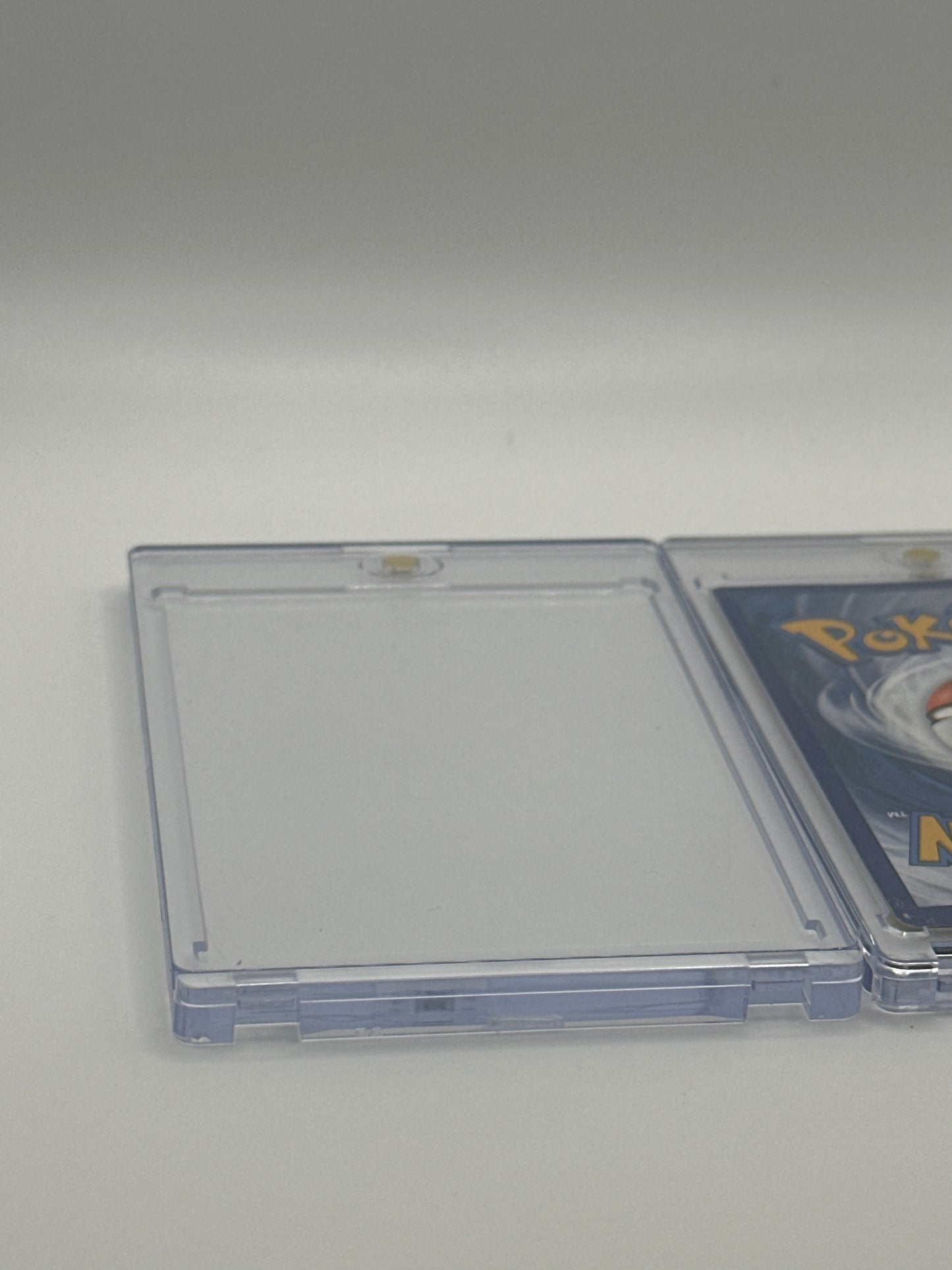UV Clear Card Holder with Magnetic Closure for Trading Cards