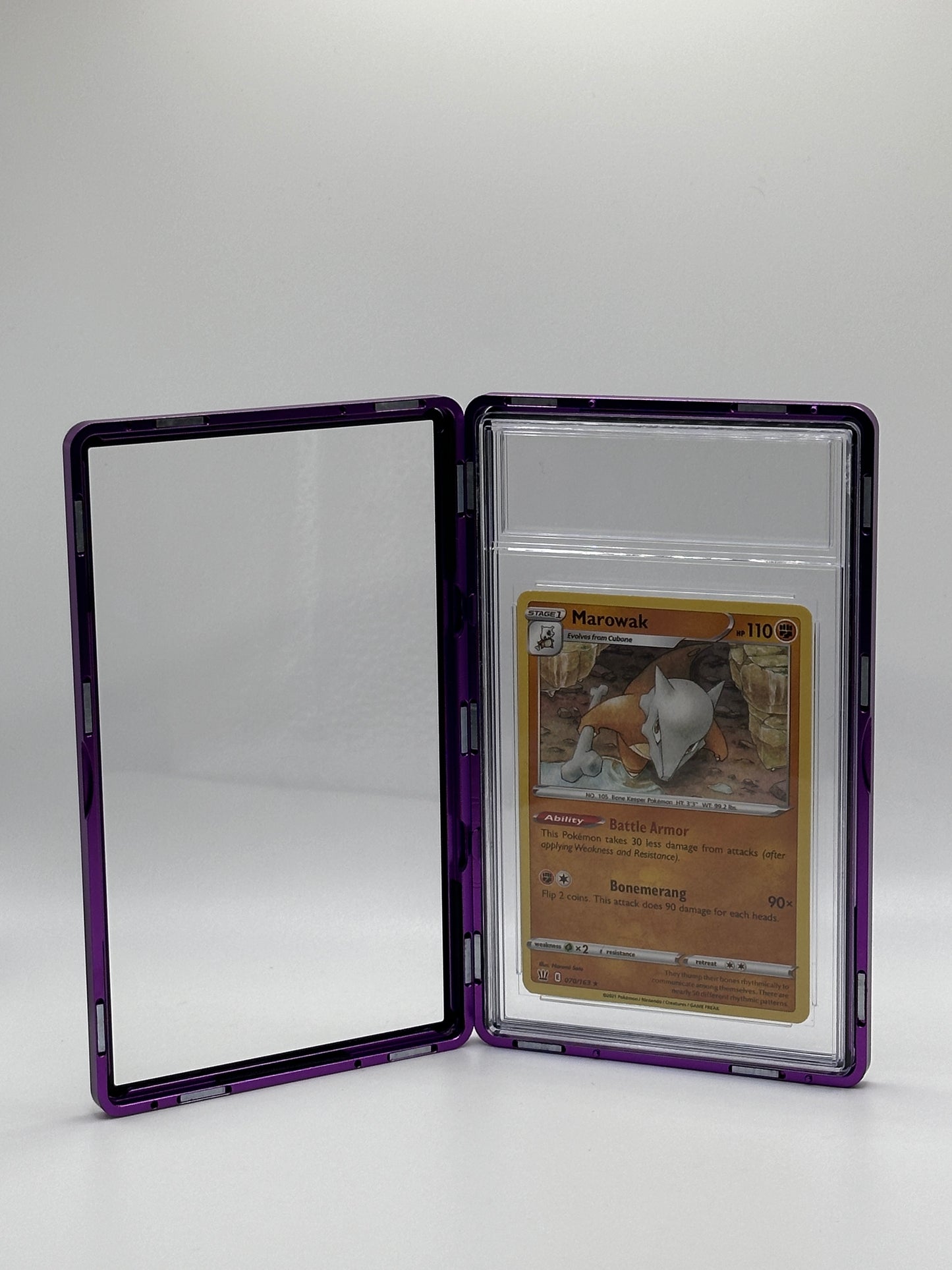 Estuche metálico magnético PSA CGC morado para cartas de TCG de Pokémon de nivel deportivo