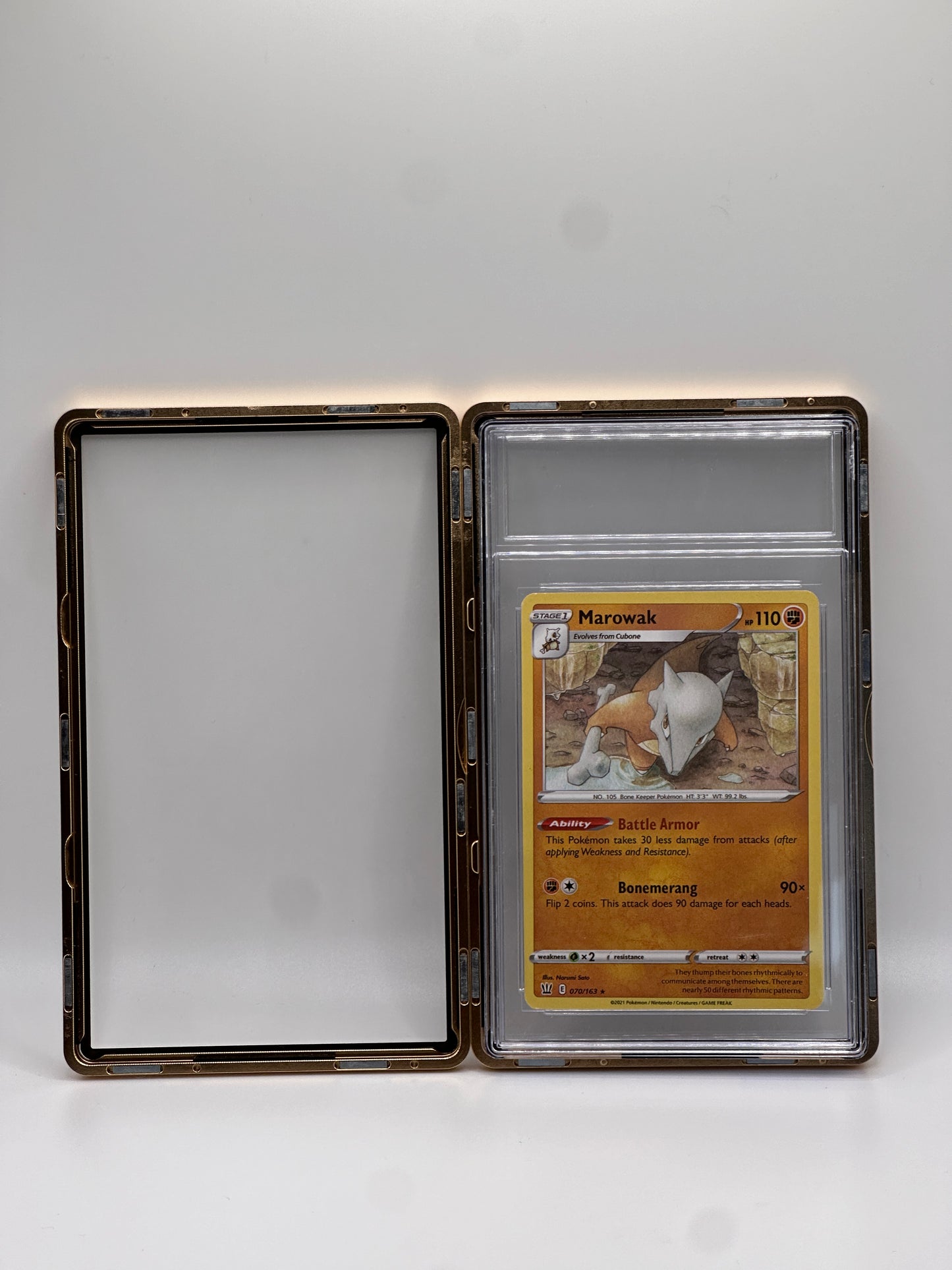 Gold CGC Magnetic Metal Case for Graded Sport Pokemon TCG Card